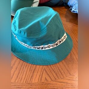 Billabong Teal Unisex Bucket Hat with Floral Band